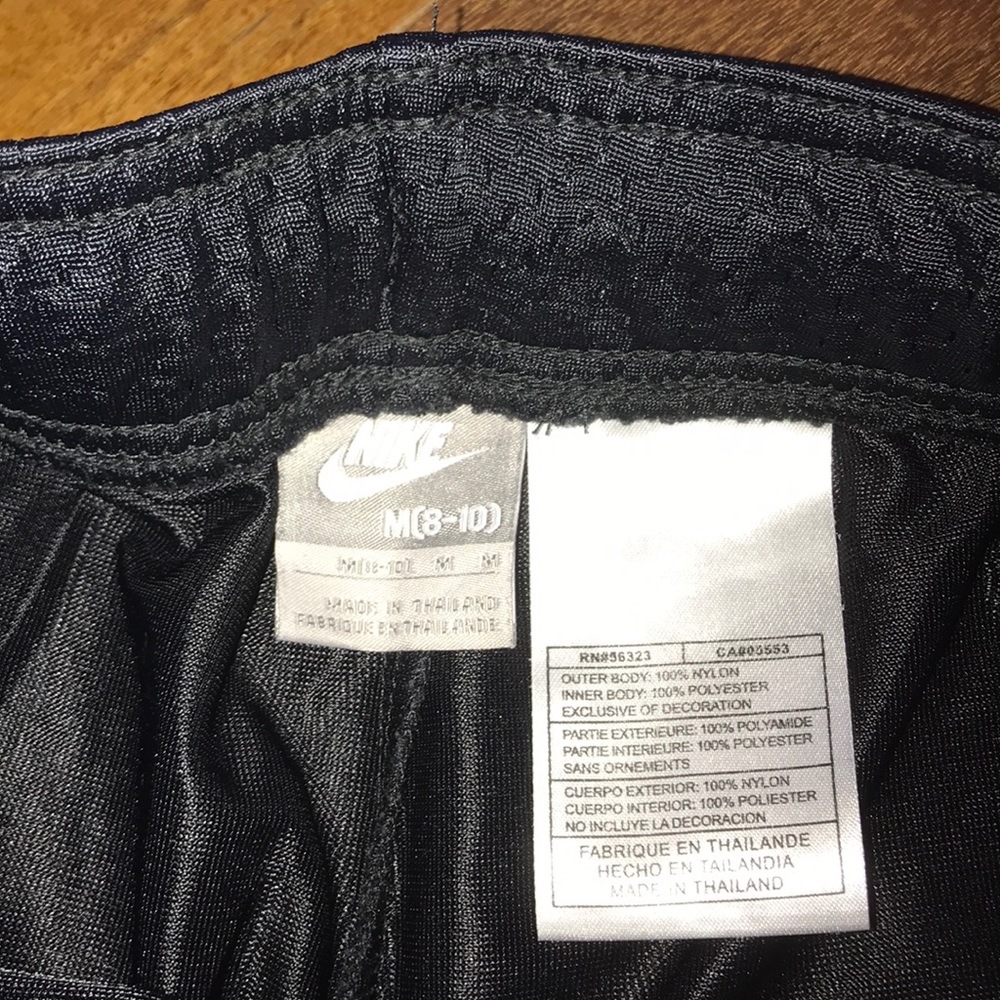 ❤️Nike Size Medium (8-10) Capri Pants❤️ - Picture 2 of 4